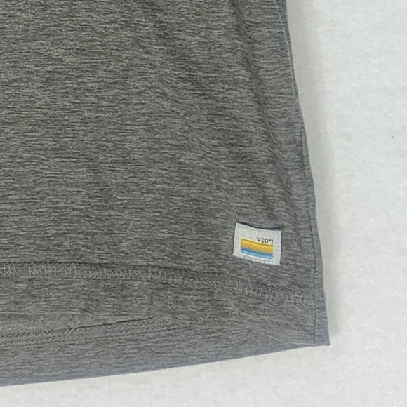 Vuori Strato Tech Tee Shirt Mens XL Heather Gray Performance Short Sleeve Gym - Picture 3 of 7